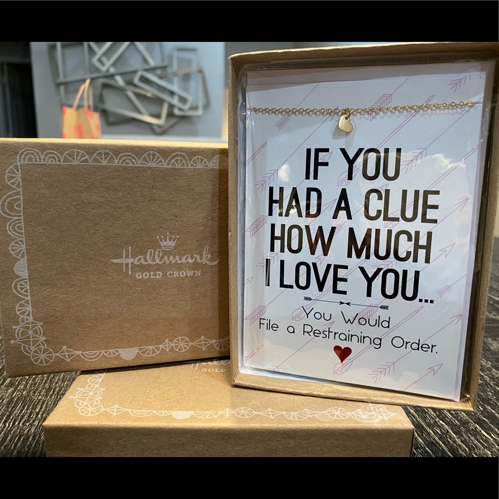 NWT Gold Heart Necklace & Funny Love Card Set